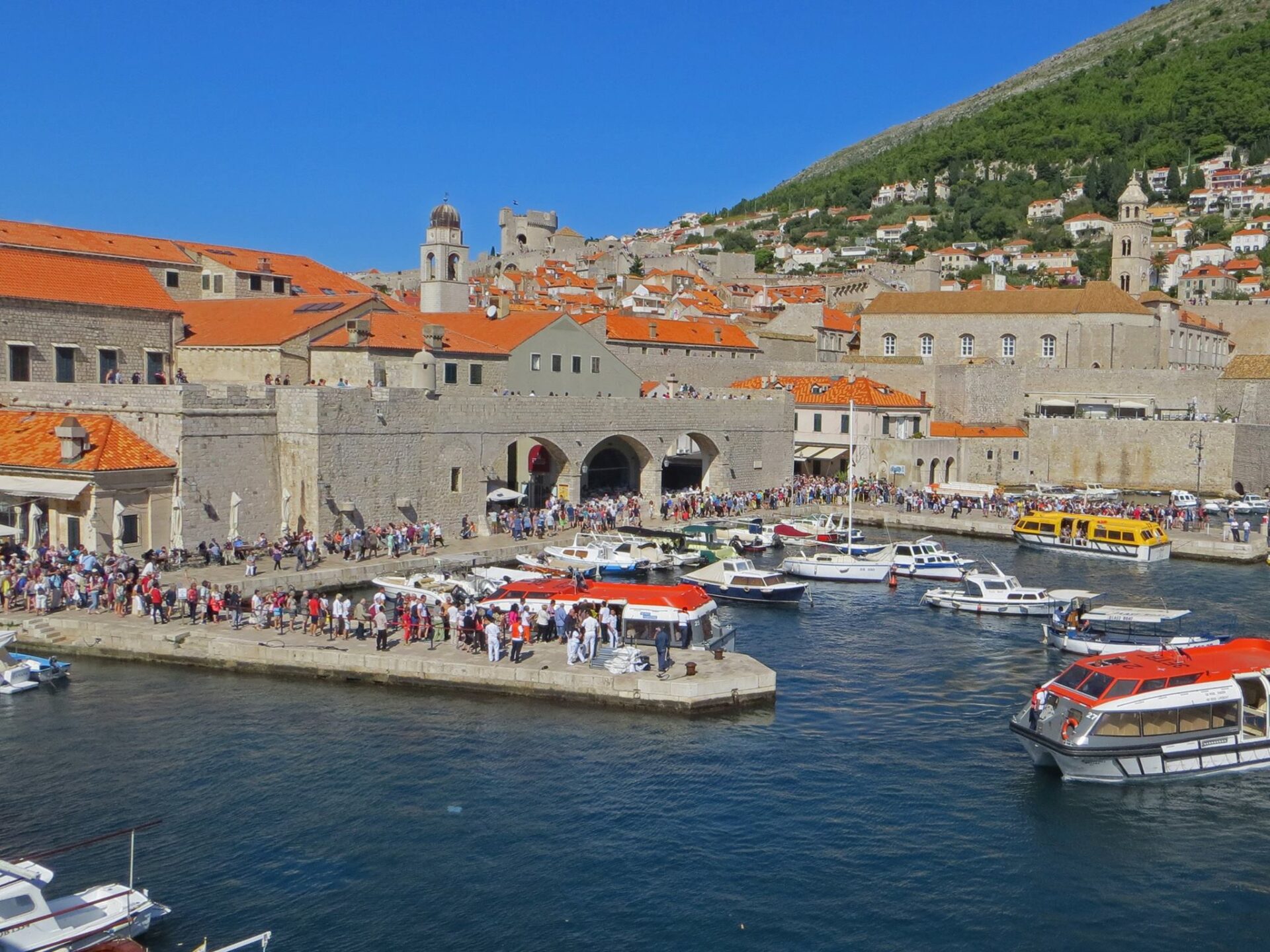 Remparts et vieille ville de Dubrovnik